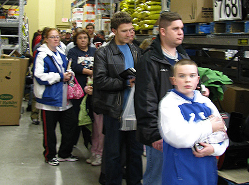 Book signing in Walmart in Fort Wayne, IN - huge crowd!