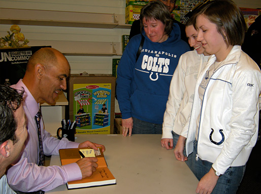 Tony signing books at BookEnds - © All rights reserved. Photo by Jessica Atteberry Quinn