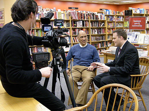 Tony doing an interview with Jeremiah Johnson of FOX 59 Sports in Indianapolis before the Borders book signing - © All rights reserved. Photo by Jessica Atteberry Quinn